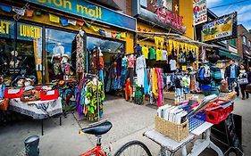 Great Kensington Market 2Br Apartment